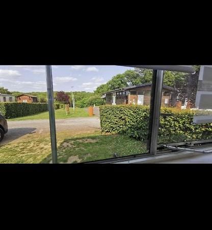 Mobile Home N 48 Sur Camping 4 Etoiles Fourmies Exterior photo
